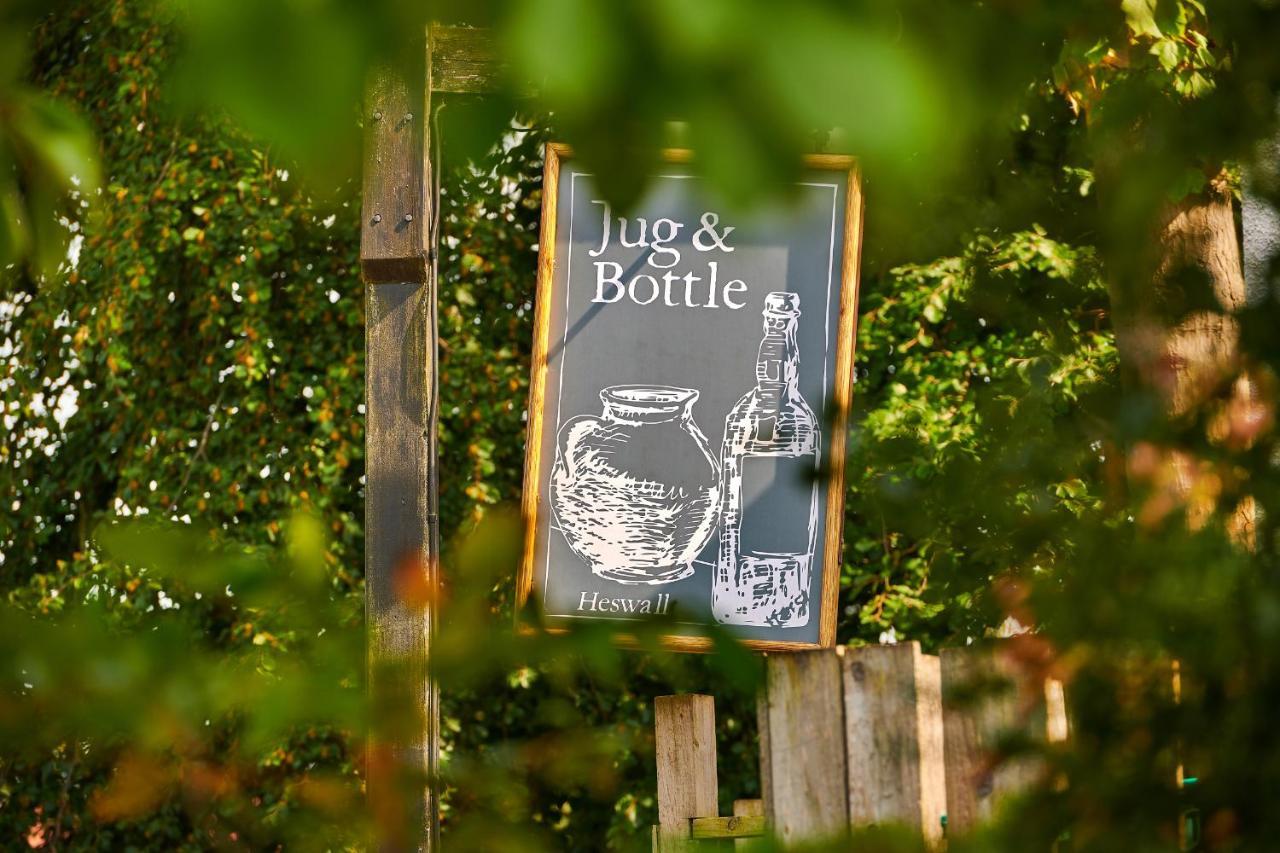 The Jug And Bottle Hotel Heswall Exterior photo